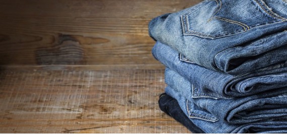 Como lavar calça jeans: tudo o que você precisa saber  
